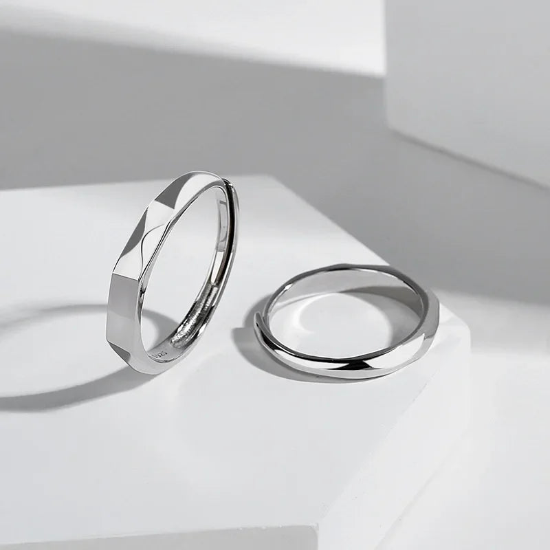 Adjustable Light Sculptured Couple Rings