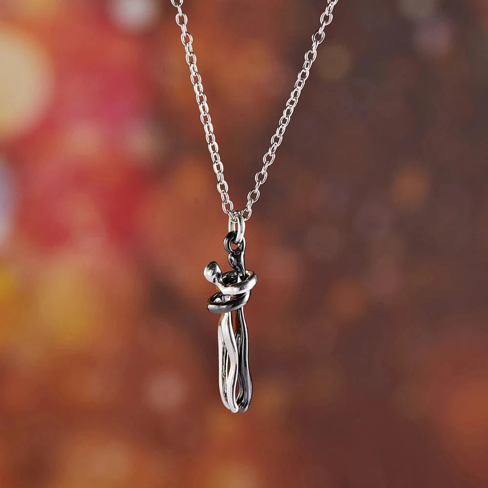 Fashion Hugging Pendant Necklace