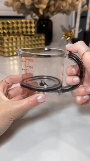 Adjustable Measuring Cup