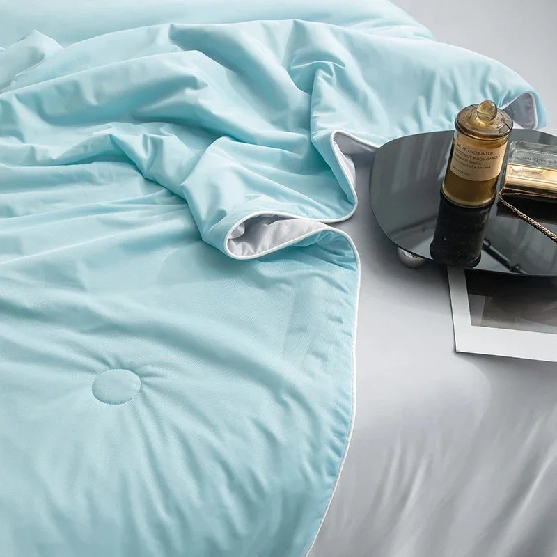 Lightweight Cooling Blanket