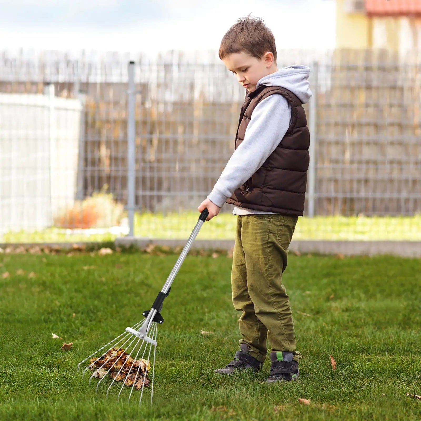 Retractable Garden Rake