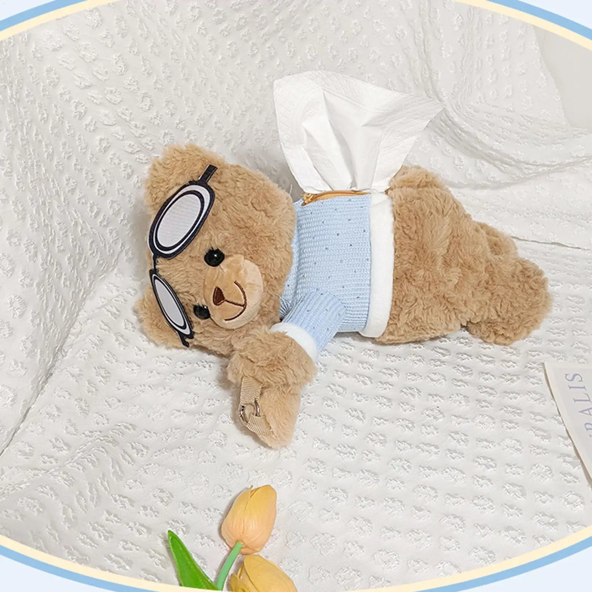 Bear Hug Tissue Holder