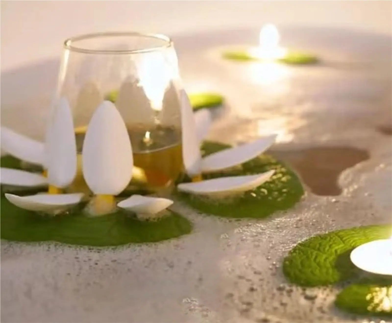 Floating Lotus Candle Holder - 4Pcs