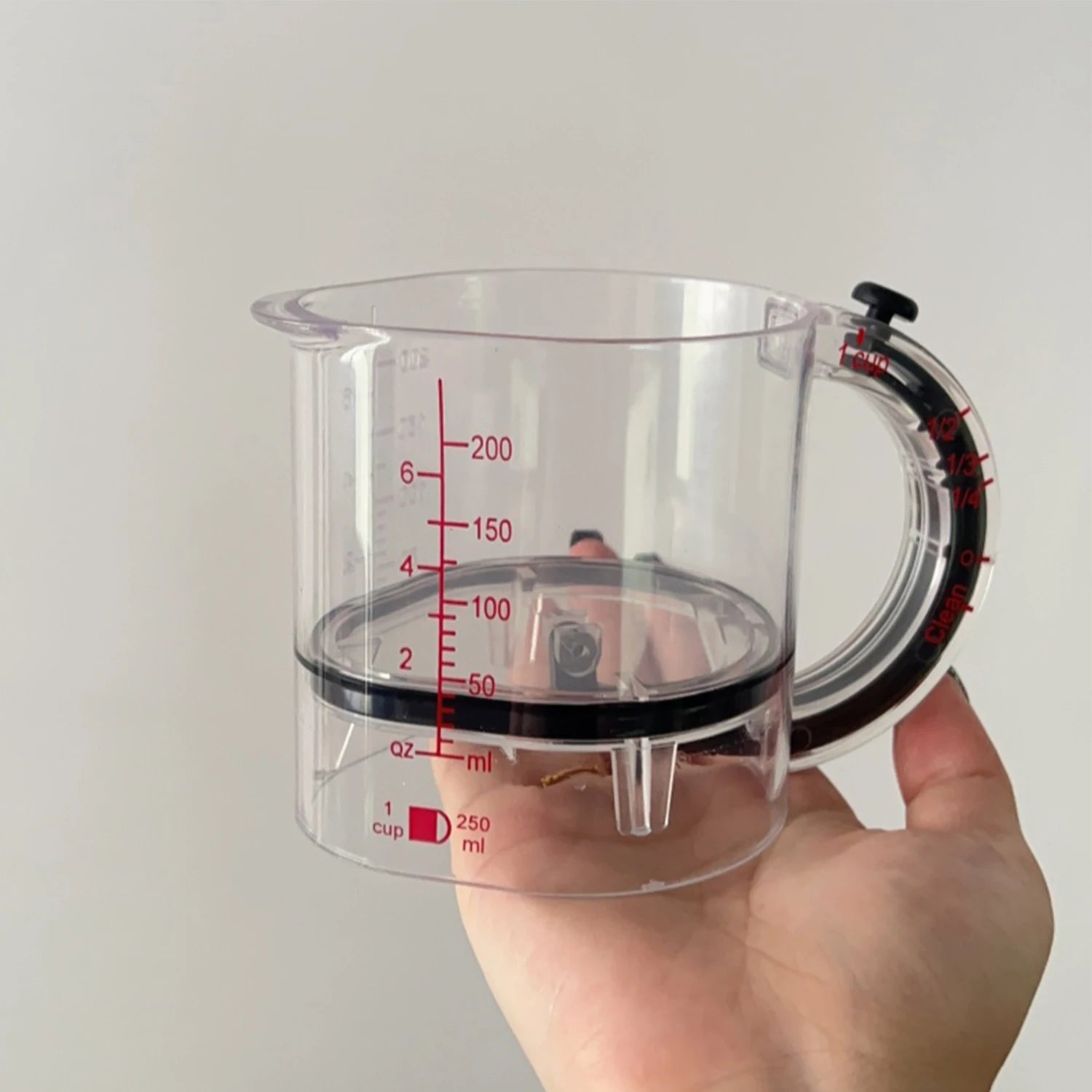 4-IN-1 Adjustable Measuring Cup